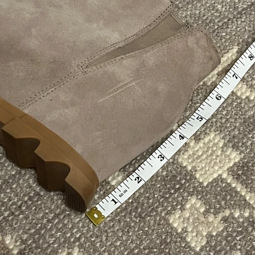 Sorel Joan of Arctic wedge boot bootie suede grey 8 women *flaw*